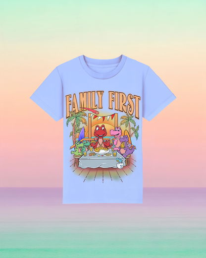 Family First – Kinder-T-Shirt mit Frontprint-Botschaft