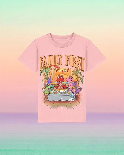 Family First – Kinder-T-Shirt mit Frontprint-Botschaft