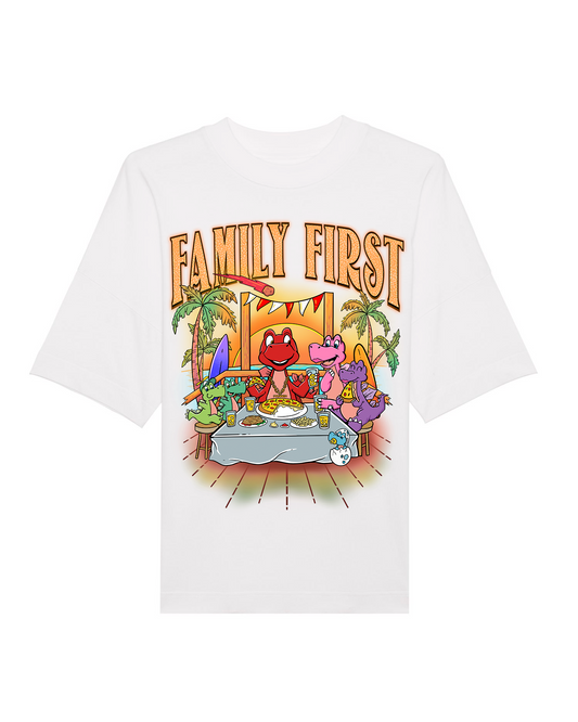 Unisex Heavy Shirt "FAMILY FIRST"